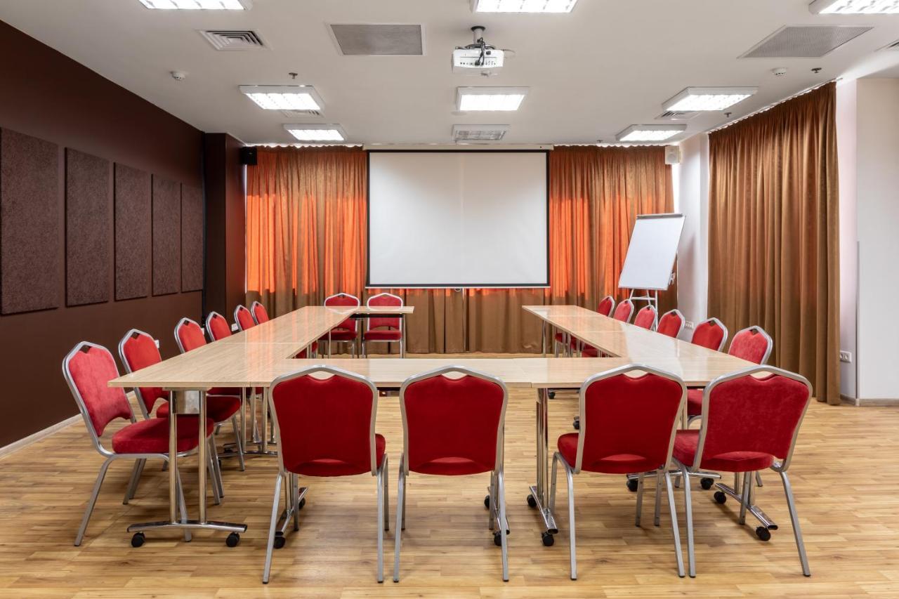 Ramada Encore Kiev Esterno foto