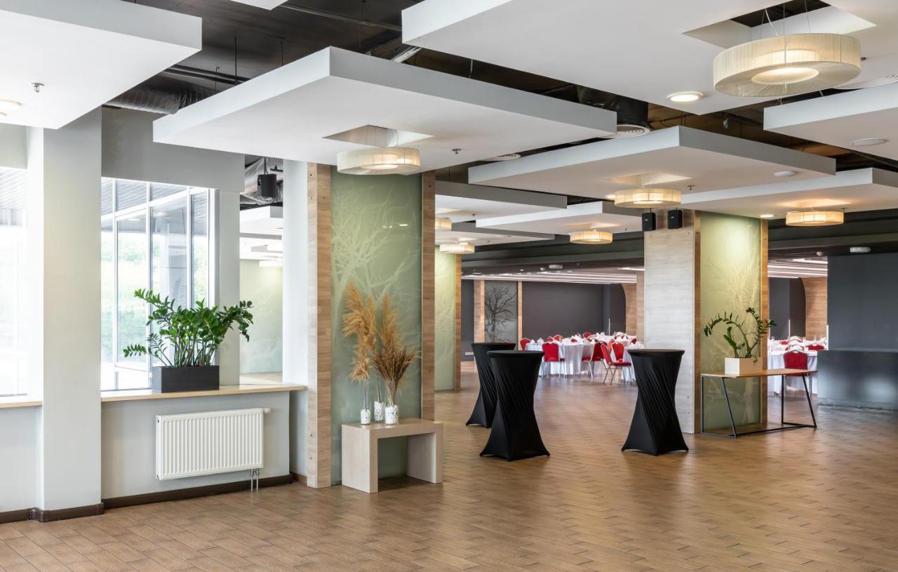 Ramada Encore Kiev Esterno foto